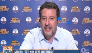 Zona Bianca, Matteo Salvini difende Toti: “Non si deve dimettere”